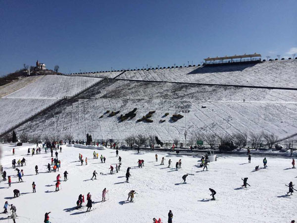 7天6夜武功山冰雪大世界滑雪夏令营开启酷爽一夏助力青少年技术突破PG电子游戏- PG电子平台- PG电子官方网站