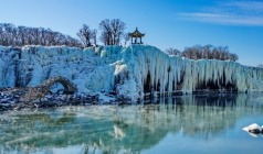 【直飞牡丹江】牡丹江、竹筏漂流、镜泊湖冬捕、童话雪乡、冰雪画廊、亚冬会举办地-亚布力、温泉SPA、“东方莫斯科“哈尔滨双飞6日