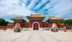 【夕阳红北国行】盛京沈阳、中朝边境丹东、长白山天池、朝鲜神秘部落、小韩国延吉双飞13日游