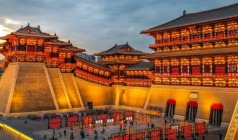 【12人左右 只有河南】郑州只有河南·戏剧幻城、嵩山少林寺、洛阳龙门石窟、 白马寺、老君山、丽景门古街、 开封包公祠、清明上河园双飞5日游