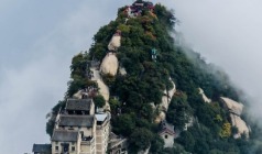 【16人左右精品团  品鉴长安】西安秦始皇陵兵马俑、华清池、华山、西安博物院、西安千古情演出、 大慈恩寺、明城墙、大明宫遗址、大唐不夜城纯玩双飞5日游