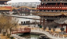 【牡丹花季】河南郑州少林寺、龙门石窟、牡丹园、洛阳老君山、万仙山郭亮村、开封万岁山大宋武侠城、开封府双飞6天