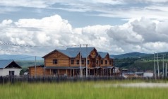 4人定制团【无界野行】哈尔滨、海拉尔、莫日格勒、穿越雅图克原牧区、白桦林、室韦、奥洛契湿地庄园、骑马、黑山头、探访非遗原住民、满洲里穿越呼伦湖草原双卧双飞6天