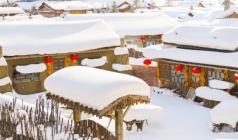 12人小团 【冰雪之巅】哈尔滨、中国雪乡、勇士越野车、雪乡故里、狗熊岭、亚布力、马拉爬犁、松花江索道、冰雪大世界双飞6日游