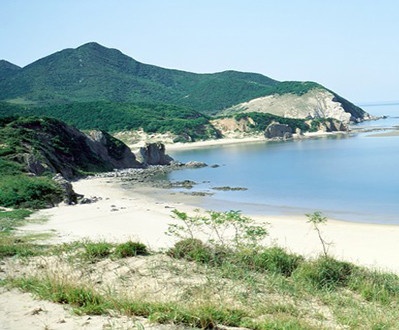 白翎岛白翎岛是位于西海最北端的岛屿.